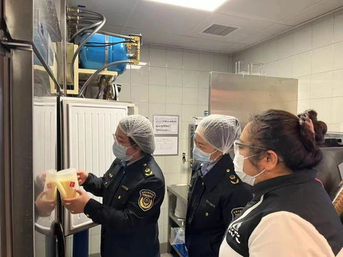 衡水高新區(qū)市場(chǎng)監(jiān)管分局開展高速服務(wù)區(qū)食品安全專項(xiàng)檢查，筑牢出行途中“舌尖安全”防線